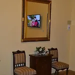 Casa Republicii Гостьовий будинок Брашов