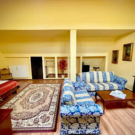 Casa Republicii 3*