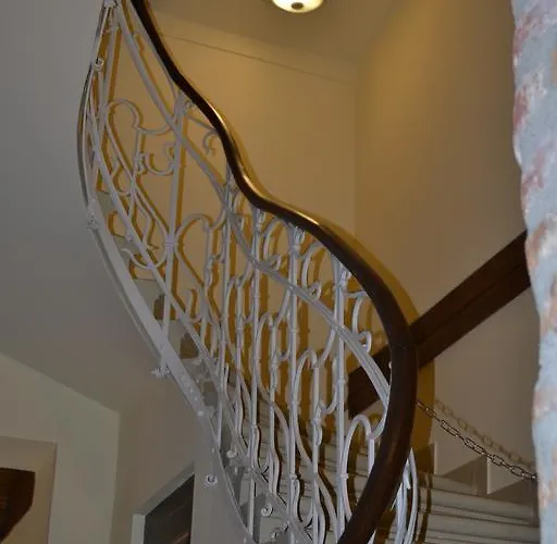 Casa Republicii Guest house